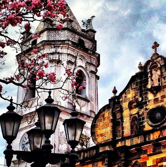 RelicBar's tweet photo. @Regrann from @cascoantiguopty - La catedral metropolitana del casco antiguo es una viva representación de su pasado colonial. ¡Visítala! https://t.co/ETisJ9Ch9t