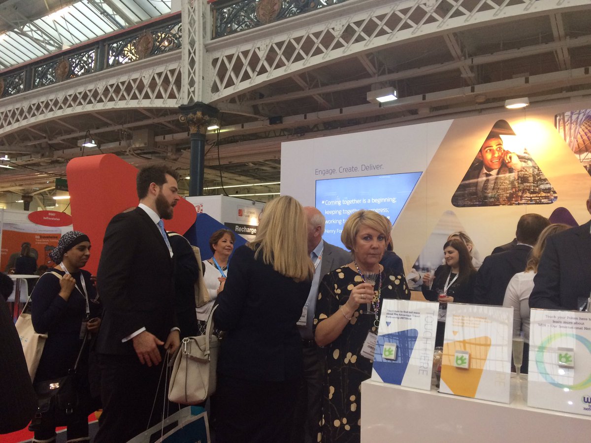 jlo_said's tweet photo. What a great day at the @BTShowlondon meeting lots of @AdvantageHQ members & suppliers. What a crowd #Fizzat #TopTeam https://t.co/bDM2JY0mZC
