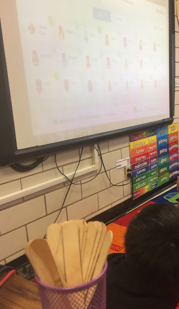 jennykayrod's tweet photo. Randomization in questioning using popsicle sticks!  Also using ClassDojo
#ElginLearns #ElginLevelUp https://t.co/UaDa5Ijj67