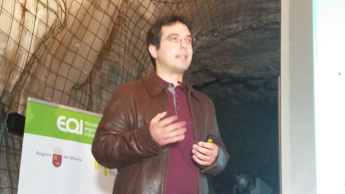 Dispositivos médicos <a href="/DMFlecho/">Flecho</a> Facilidad, seguridad, flexibilidad y precisión en sus novedosos aparatos de ecografía