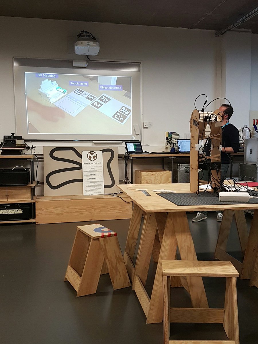 No_ndc's tweet photo. @rea_lity_tech en live au @127degres https://t.co/EeEIiMt6B3