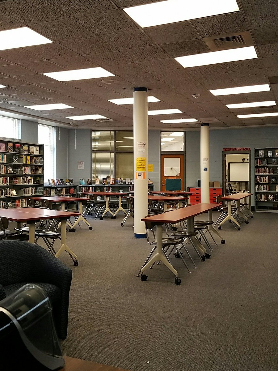 WWHSMedia's tweet photo. A kid walks in for class and says "fancy"! #libraryredesign https://t.co/ScKQewHCnn