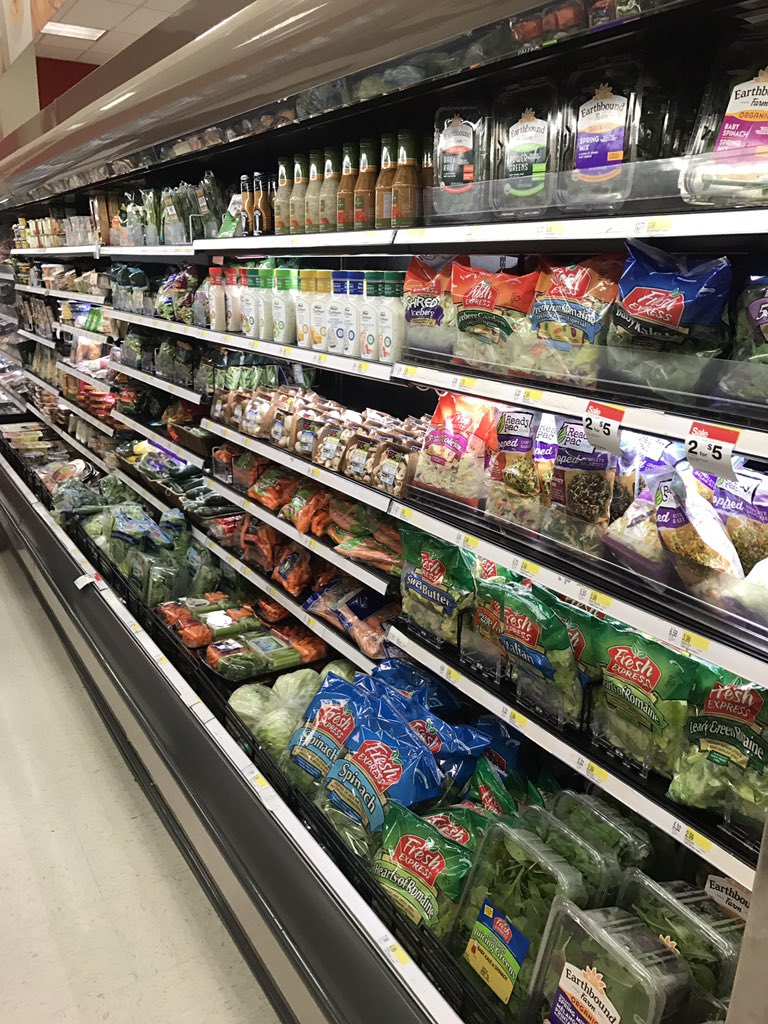 T2124 market team keeps pfresh fresh and full all day everyday #cullfordays <a href="/samshah21/">Samir Shah</a> @neilstrongTGT <a href="/sdiana1021/">Stephanie Diana</a>
