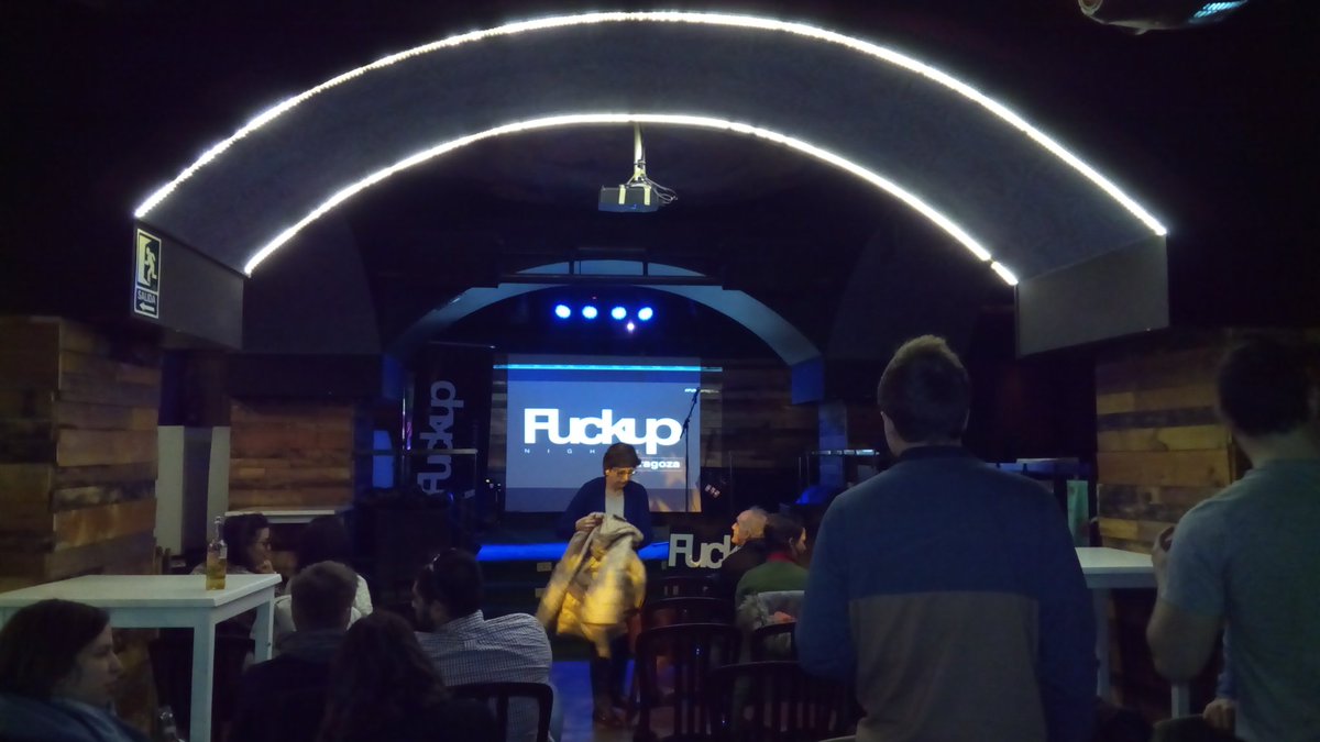 A punto de fracasar again en la #Fuckupnights #zaragoza :) <a href="/FuckUpNightsZGZ/">FuckUp Nights ZGZ</a>