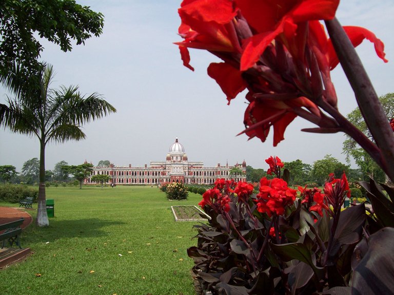TourismBengal's tweet photo. Coochbehar Raj Palace one of the most beautiful architectures of the world - an attraction for Tourists https://t.co/OyNZYf07pd