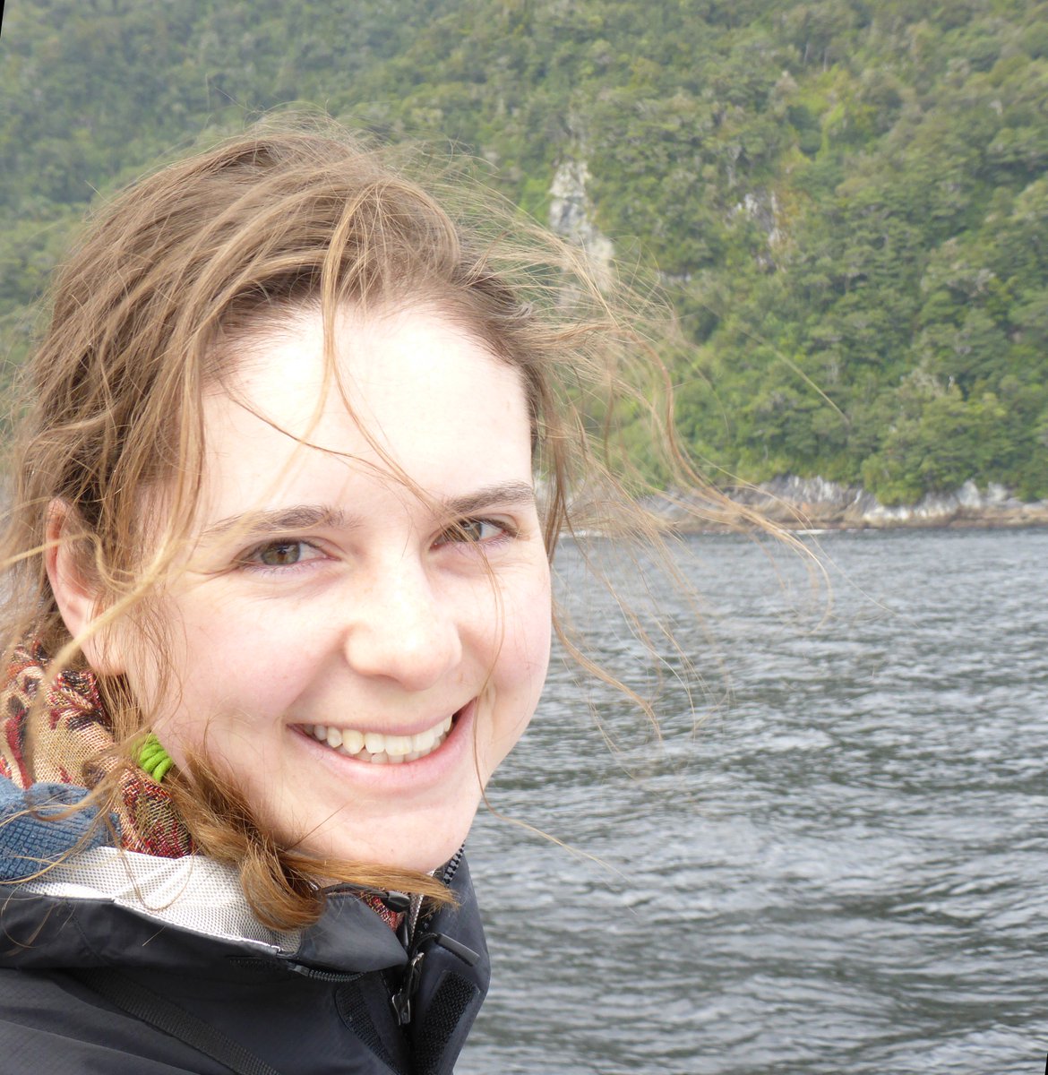 IUBiology's tweet image. 2016 PhD grad Mandy Gibson (Lively lab) wins ESEB John Maynard Smith Prize, a major award for recent EvoBio PhDs: eseb.org/prizes-funding…