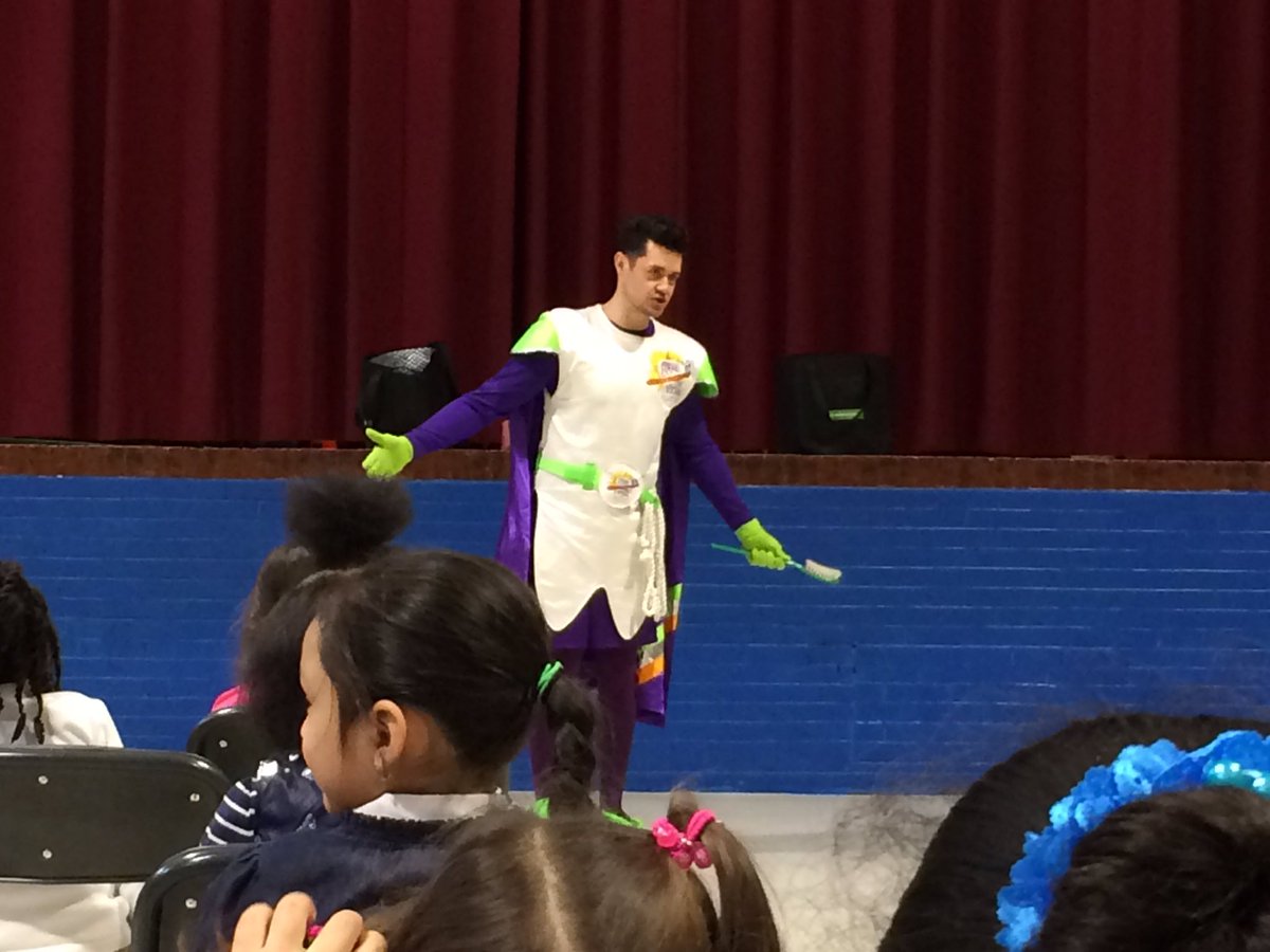 SumnerEagles's tweet photo. Sumner scholars learning about the importance of keeping their teeth clean &amp; healthy with Captain Supertooth! @DeltaDental @CamdenSchools https://t.co/B4sRkchM8R