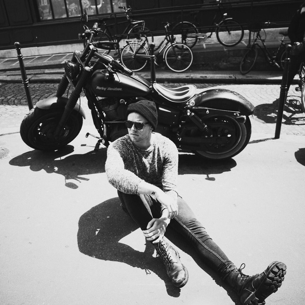 HLeeHemmo's tweet photo. Baby daddy🖤🏍😎 https://t.co/QTgCs3cNUP