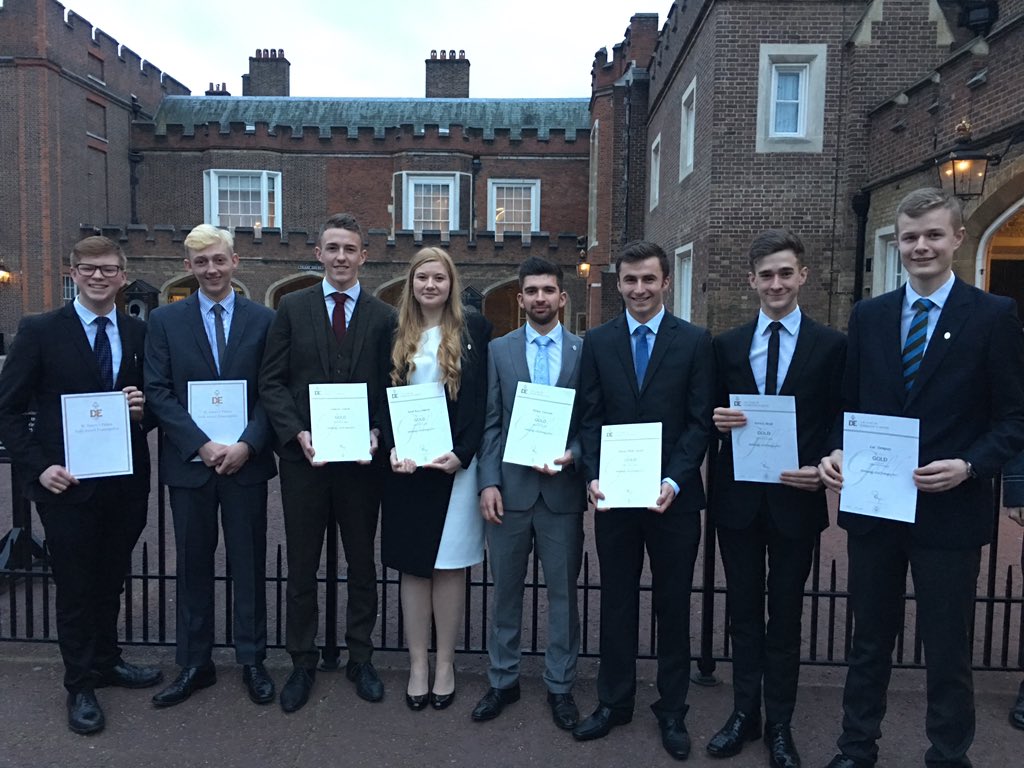 Well done to HIOW cadets who collected their Gold D of E Award today at St James Palace <a href="/HantsIOWWing/">Hants IOW Wing</a>