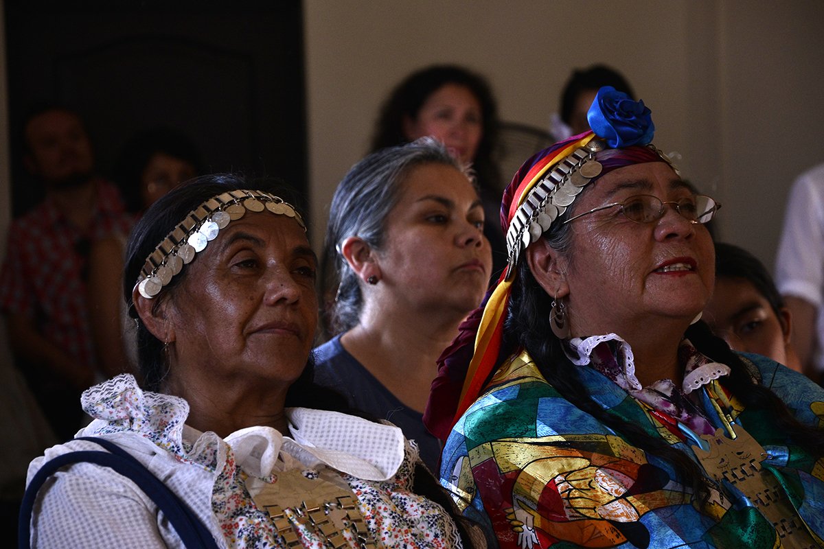 Muni_Stgo's tweet photo. [FOTOS] Así celebramos en la @Muni_Stgo el "Día Internacional de la Lengua Materna" #StgoCultura #StgodeTodos #StgoParticipa https://t.co/ai4r2TLcqy