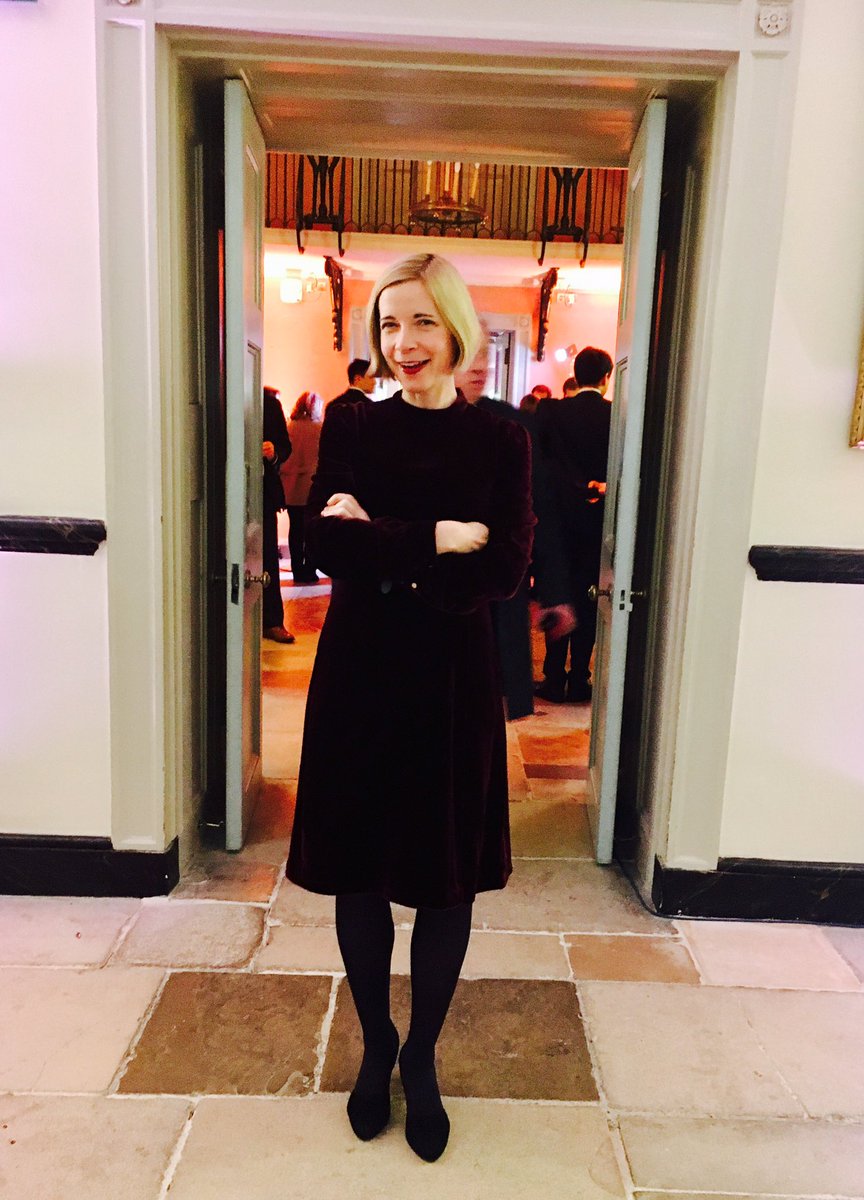 Lucy Worsley a Twitter. lucy worsley clothes. 