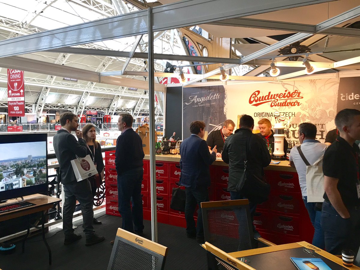 srmgeorge's tweet photo. Great day with the team @CasDiningShow, now onto @casdiningawards for our sponsorship of  best #Independent #Casual Dining #Pub #of the year https://t.co/IZnwyHb7OU