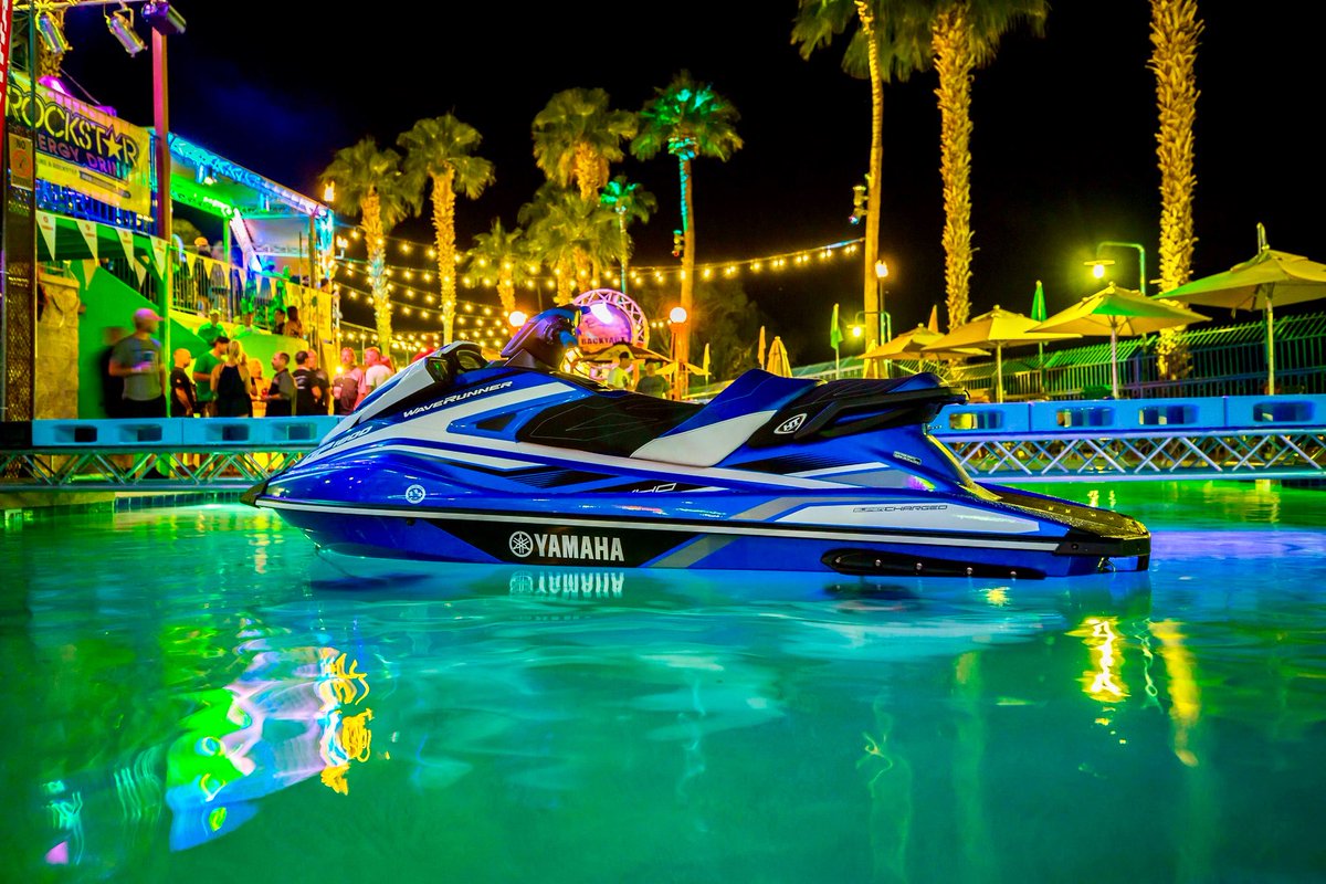 YamahaMarineFr's tweet photo. On vous souhaite un excellent week-end… Nous, on a piscine 😉
#Yamaha #GP1800 #pool https://t.co/WUn94lnGto