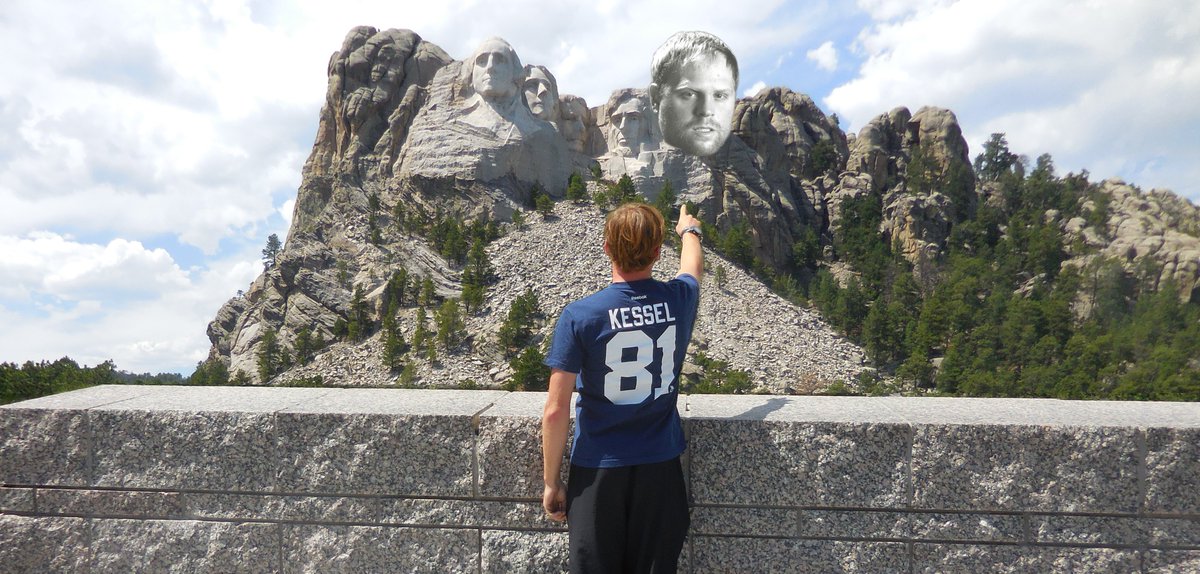 Jonathan tweet media