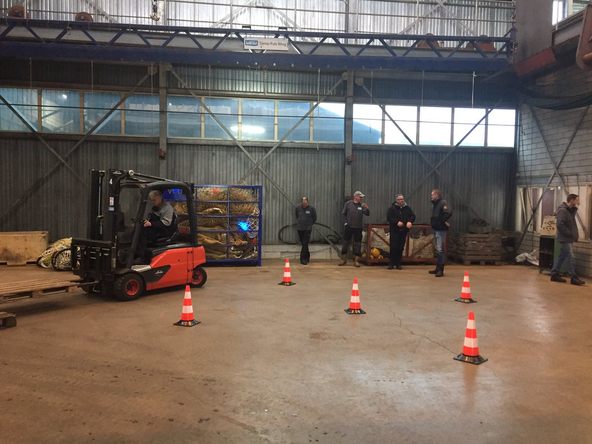 Bijscholing is ook belangrijk voor een veilige werkomgeving. <a href="/MulderTraining/">Mulder Training</a> @MotracLinde <a href="/VCU_NL/">VCU</a> <a href="/VCUsafetycentre/">VCU Safetycentre</a>