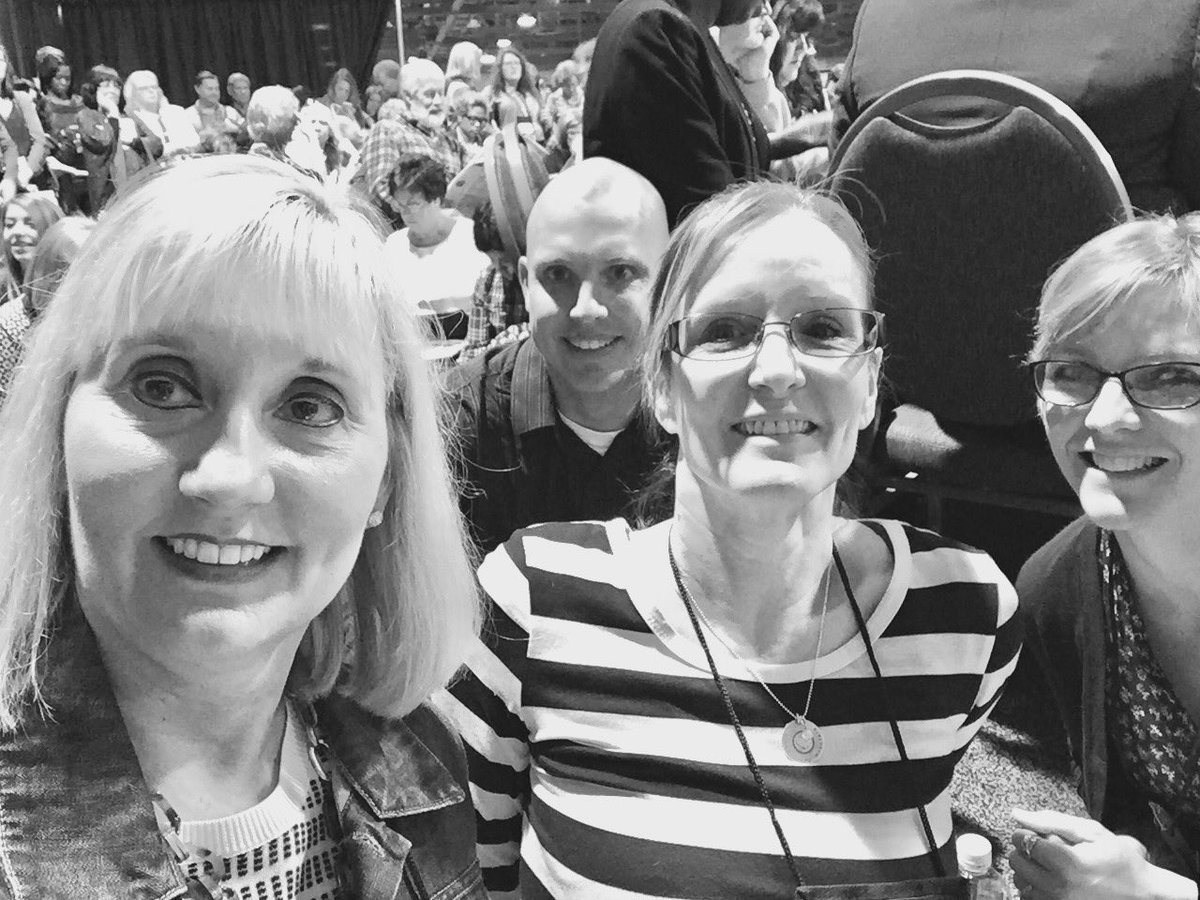 IkePowerLab's tweet image. Ready for a presentation on student engagement- full session- sitting in the floor @ikepride @MacPride @usd207