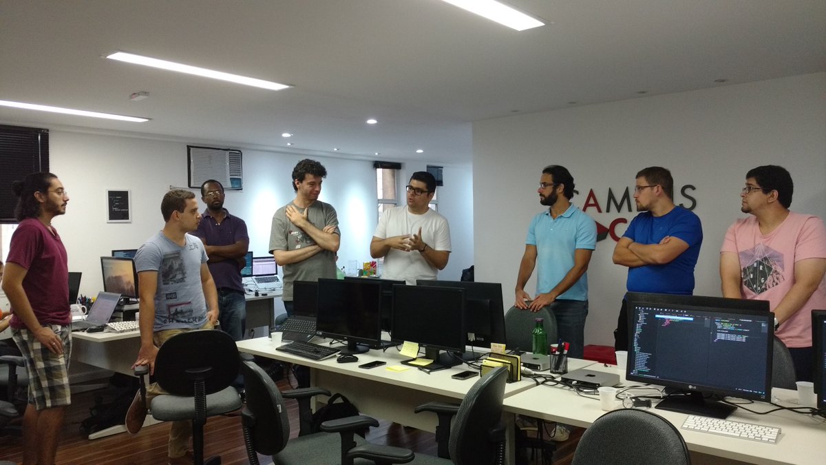campuscodebr's tweet image. Hoje @rhruiz e @lorn dando dicas valiosas sobre desenvolvimento e o dia a dia da @locaweb para as equipes do #queroserdev