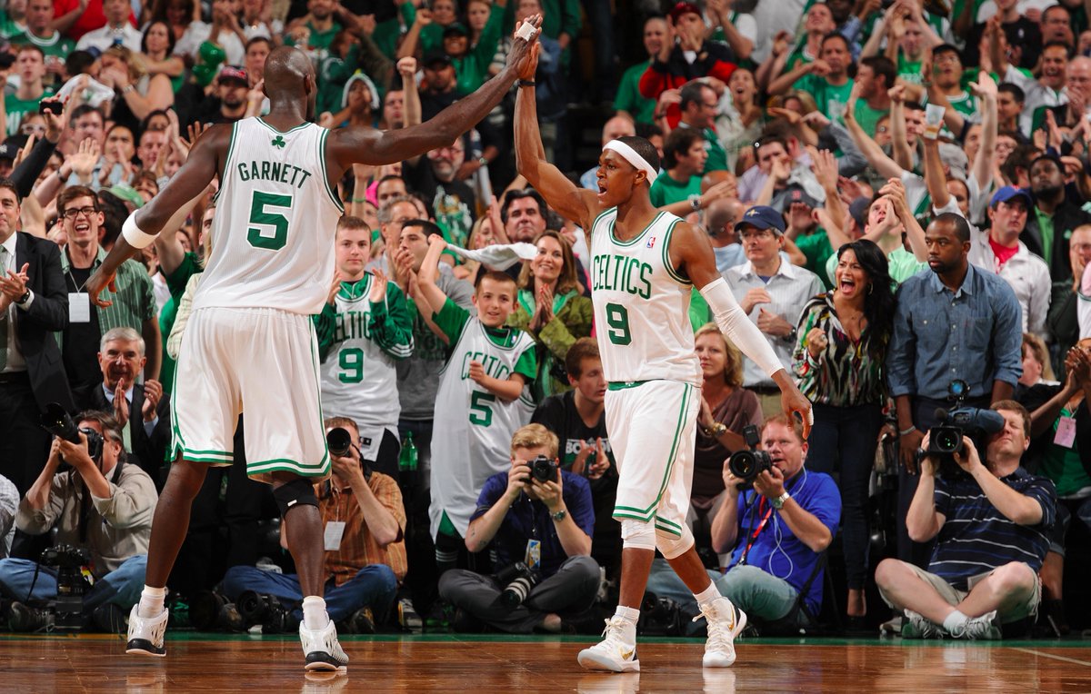 KGArea21's tweet photo. Happy 31st Birthday to @RajonRondo! 🎉🎉🎉 https://t.co/FwZYtzyJNG