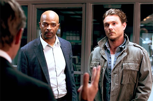 releasedateinfo's tweet photo. #LethalWeapon Gets Season 2 Renewal on @FOXTV https://t.co/wpvMzpY79f https://t.co/rUyh1VGoRX