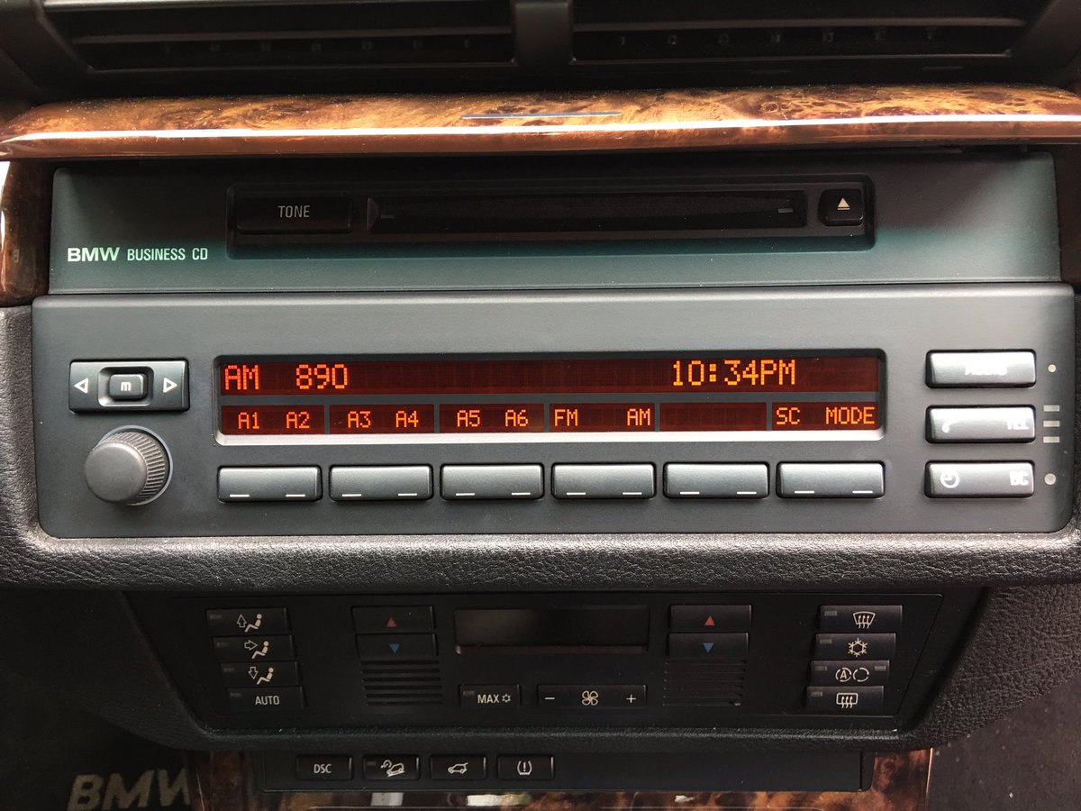 germanaudiotech's tweet photo. Today we repaired the #multiinformationdisplay on a 2004 #bmw #e53 #x5. Below are before and after photos. Contact us with questions. Enjoy! https://t.co/HBr2ZxeN8J