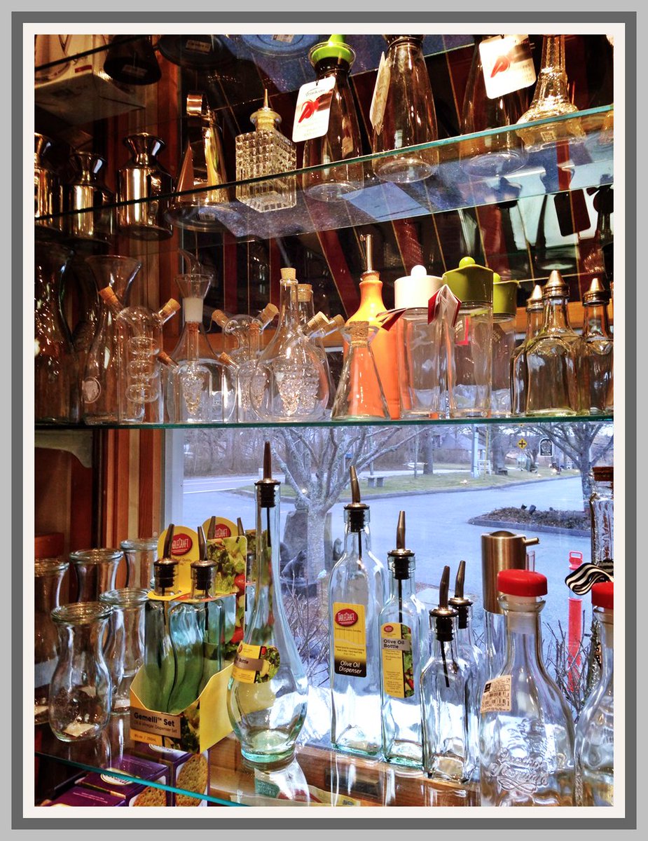CookShop6A's tweet photo. Great glassware 4 ur oils &amp; vinegars @ #TheCookShop! #cookshop #capecod #gourmet #kitchen #oliveoil #vinegar #shopping #lemontree #cruets https://t.co/cUX6h0U9fp