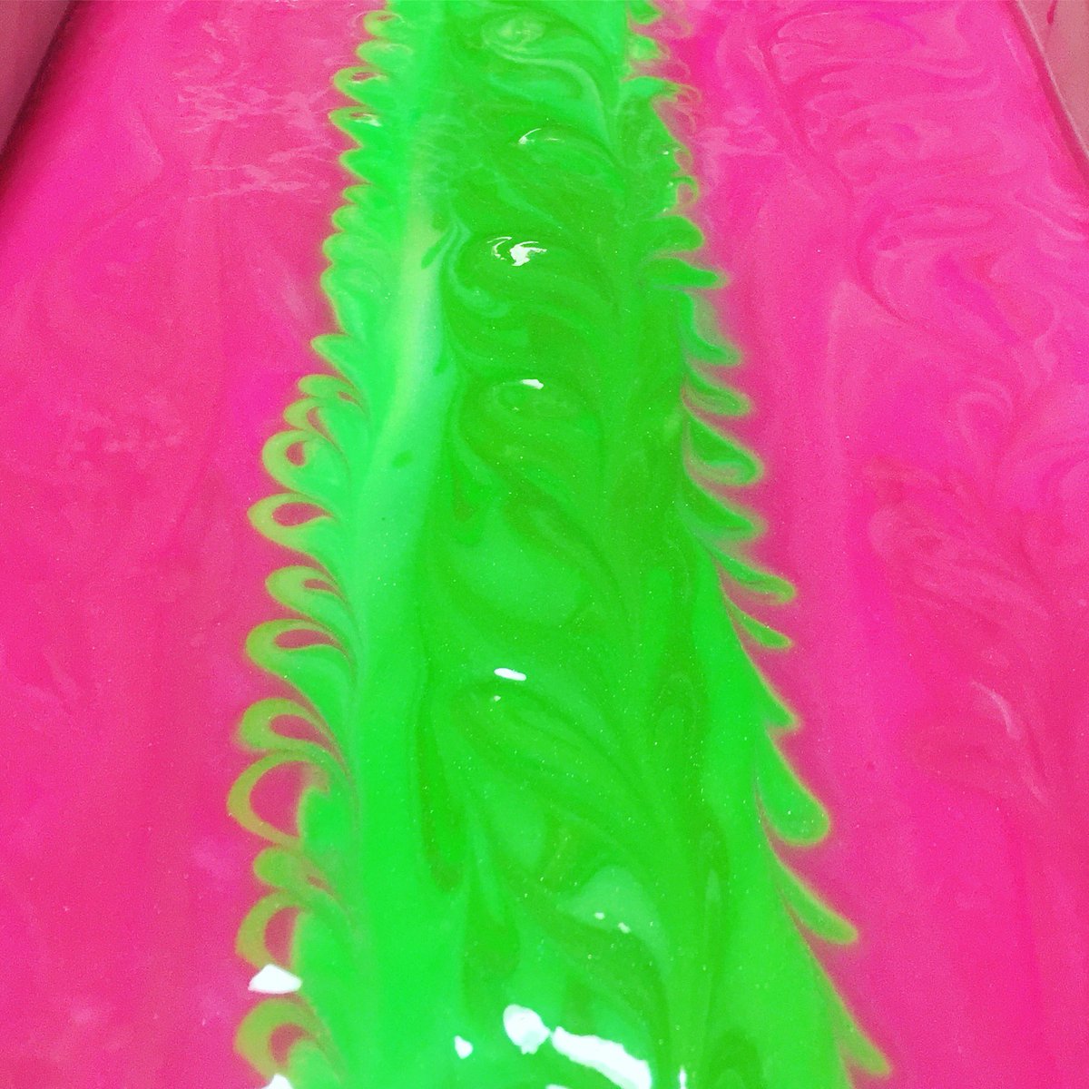 SBarrelSoaps's tweet photo. #wetsoapwednesday Working on a super fun Soap for #Derby!!!! #loveneons #customordersavailable #singlebarrelsoaps #soapshare #hscgmaker https://t.co/72mKKAfOAY