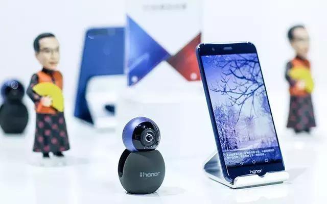 pixeloscanal's tweet image. #Accesorios_Android #Cámaras_Android #Fotografía #Honor #Huawei Videos en 360 grados y emisiones en directo con la… dlvr.it/NRxljK