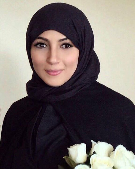 Mosa1805's tweet photo. الليبية رانيا الإمام من #بنغازي تحصلت على الدكتوراة بمرتبة الشرف من جامعة بورتو بالبرتغال ، وتعتبر أول ليبيه تحصل على منحة ايراسموس موندوس . https://t.co/OQ3ugIRq80