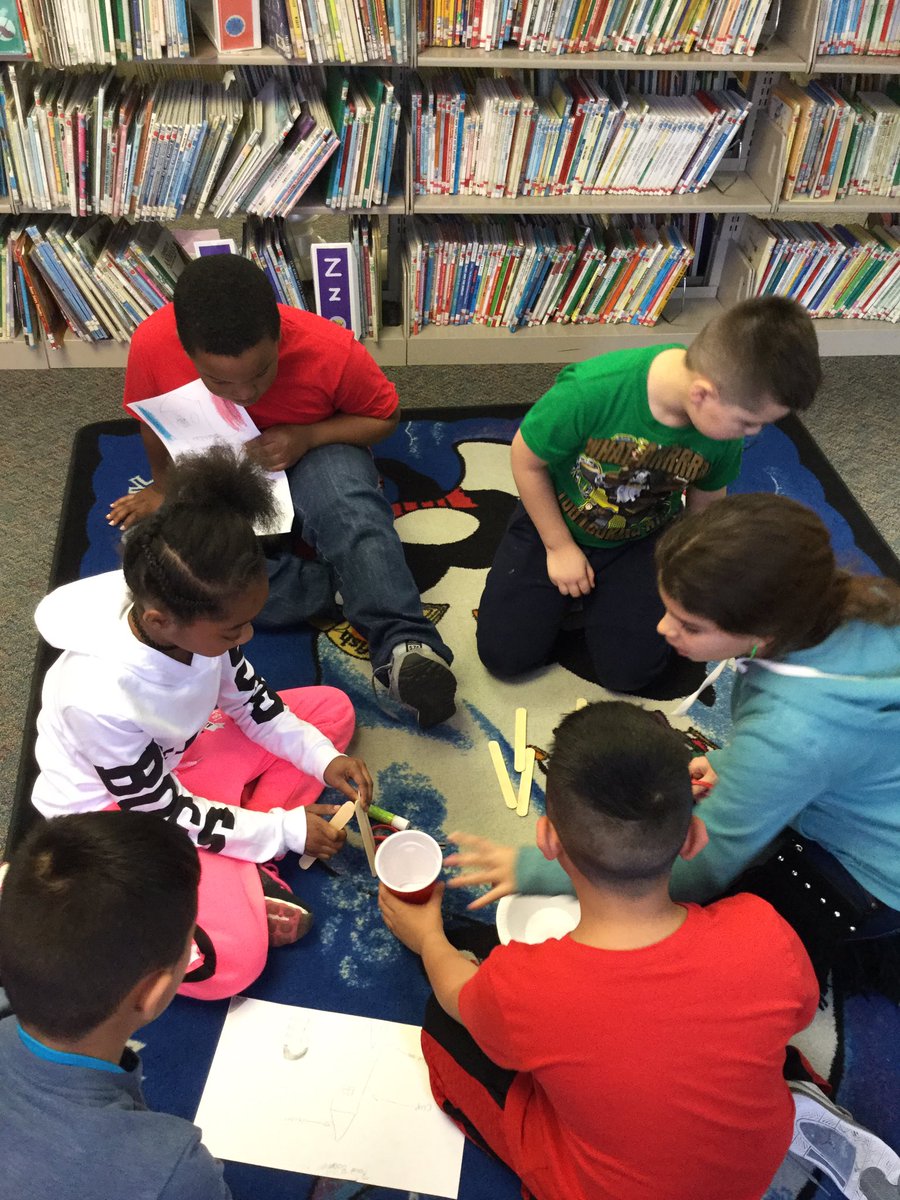 DrMuddES's tweet photo. Starting our builds! #DLDay #MDLearns #DLDayMD @MdPublicSchools @md_digilearning @MarylandMakes @DHFBaltimore
MuddLeaders https://t.co/SvmjjpYsyF
