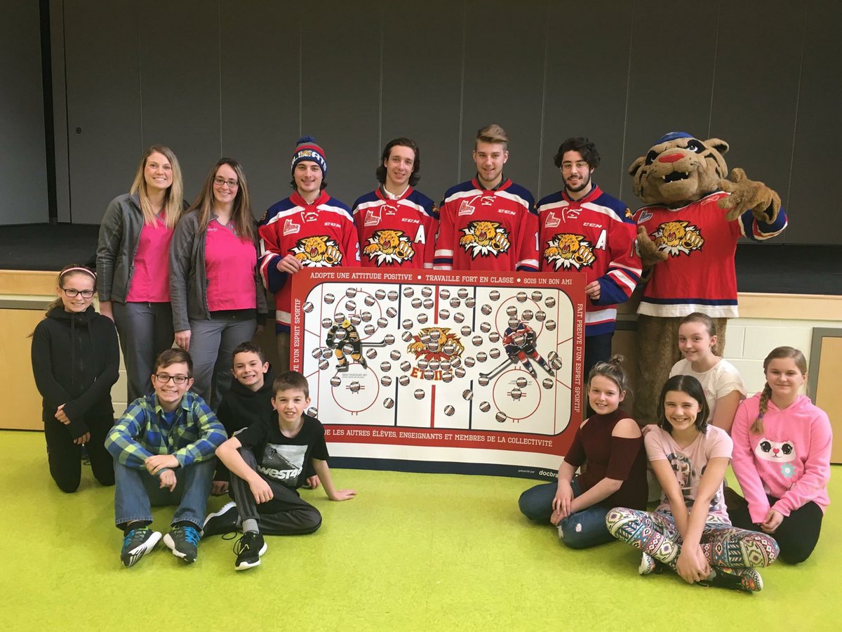 Docbraces's tweet image. Smile Team members Stephanie and Nadia were excited to be at École Champlain with the Moncton Wildcats as part of the All-Star program!