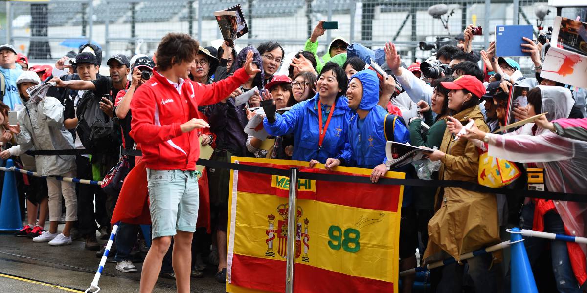 BrigitteMunich's tweet photo. We #Love to see you #Racing @robertomerhi #Fuerza #Teto #TeamMerhi #Vamos #RM98 https://t.co/BjSUZaFXMZ