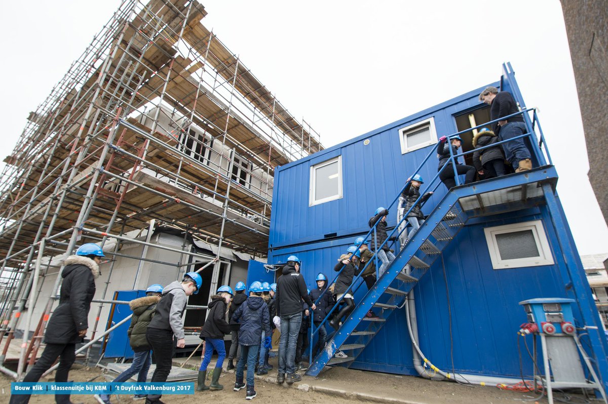 BouwKlik's tweet image. Klassenbezoek groep 6 #cbsdeburcht @KBMGroep 40 won. @Duyfrak in kader #KatwijkBouwt zeer geslaagd @gemeentekatwijk 
goo.gl/u5kv8L