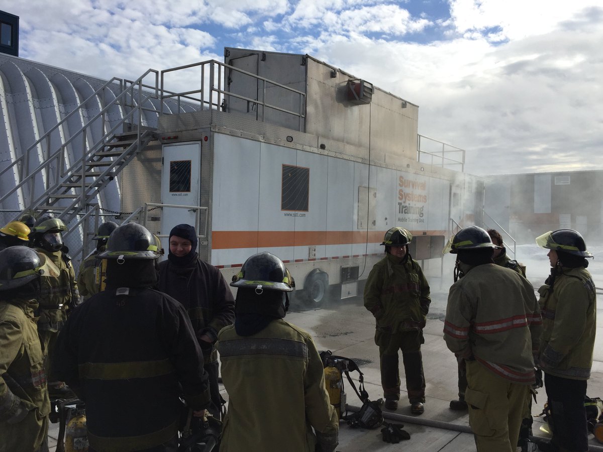 SS_TrainingLtd's tweet photo. We provided advanced #IndustrialFireResponseTraining to the #EmergencyResponseTeams at @nspowerinc’s Tufts Cove Generating Station! https://t.co/yL5FBWAnLD