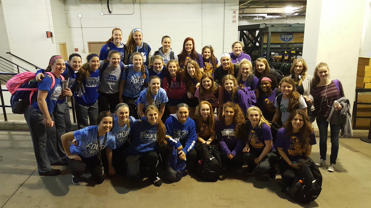 LadyMusketeers1's tweet photo. MSC representing in Banker's Life today!! https://t.co/zCkOXZPoOC