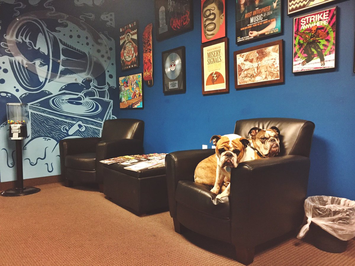 At the <a href="/outerloopgroup/">Outerloop</a> office today with <a href="/kennyd_cs/">Kenny Davis ☤</a> talking plans for this year!