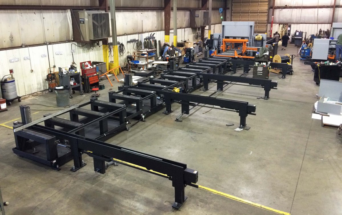 hemsaw's tweet photo. Stage 3 Material Handling System with a 25' programmable material stop and Cross Transfers! learn more:  https://t.co/8XWUwk2RjF #MFG https://t.co/650yPtEOmQ