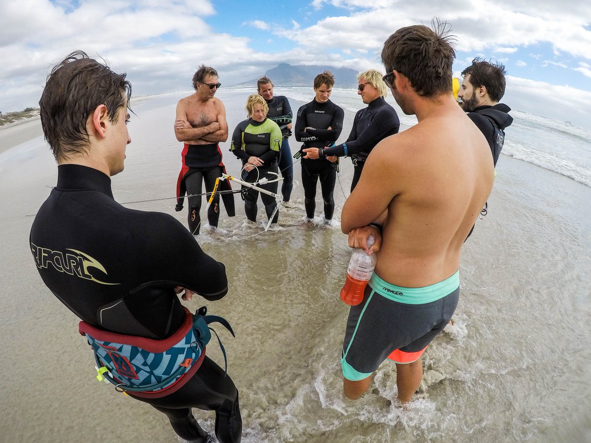 kiteworldwide's tweet image. Self-rescue at Sunset Beach. 
Could be useful for everyone!
#GoPro #capturedifferent #kiteboardingevents