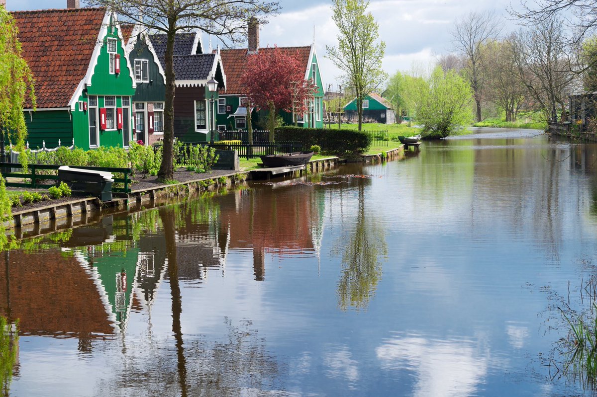Rural Dutch scenery of a small traditional town, Zaanse Schan, in #Netherlands