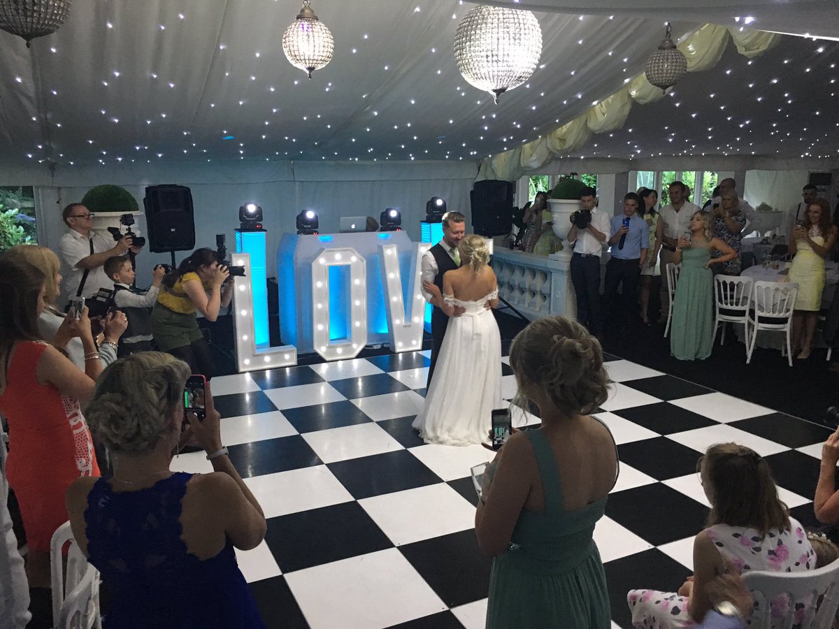 malverncandyco's tweet photo. Fabulous!! Love lights only £100 until end of February #MalvernHillsHour #WorcestershireHour #Malvern #Love #Lovelights #weddingWednesday https://t.co/Q7CbS4QCFJ