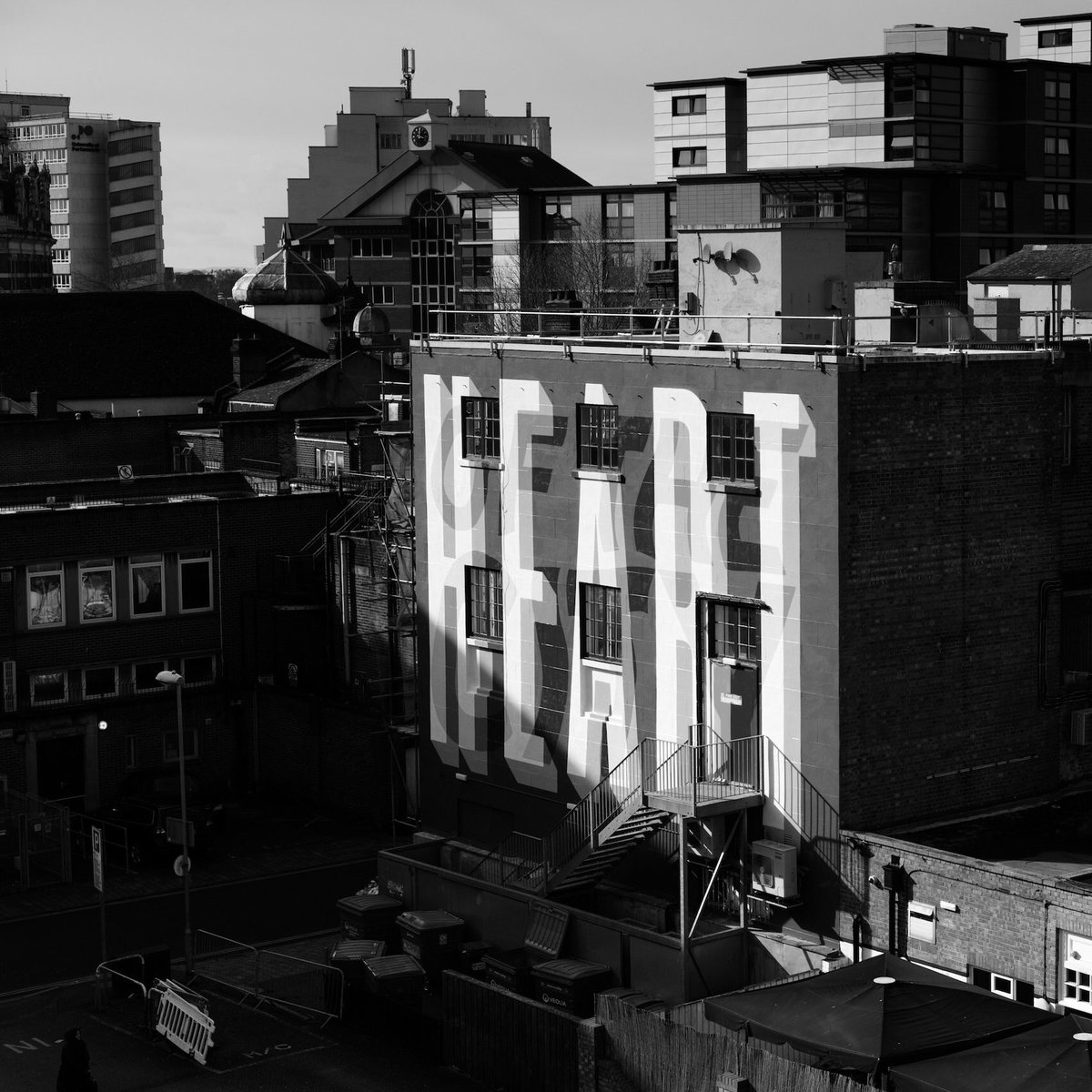 ilovedust's tweet image. Sick photo of our ILOVEDUST studio by @fivearchitects ... mural by #GaryStranger and #prefID