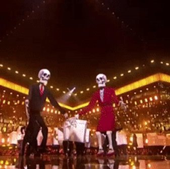 capital_buzzz's tweet photo. Oh my god... @katyperry's skeletons were dressed as Theresa May and Donald Trump 💀#KatyPerryBRITS #brits https://t.co/6qteppsRyu