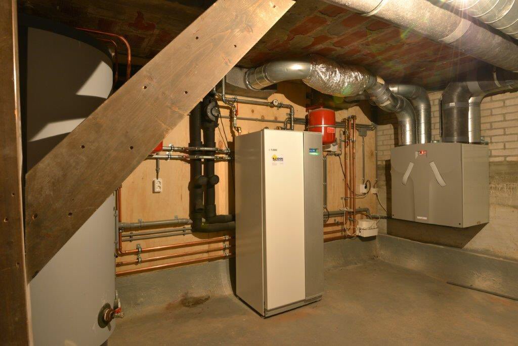 LouisVanHam11's tweet photo. Opgeleverd warmtepomp met boiler en Wtw installatie Verbouwing woonhuis Veldhoven https://t.co/O97NuxCZgV