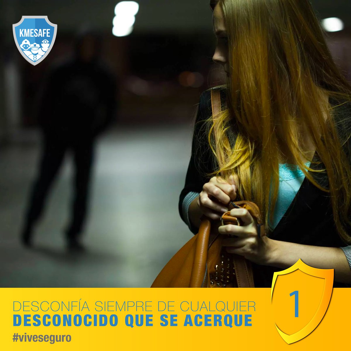 kmesafeapp's tweet photo. #ViveSeguro Desconfía siempre de cualquier desconocido, sospechoso que se te acerque. #kmesafeApp #SuperHeroe #seguridad #prevención https://t.co/up6nwqnEjE