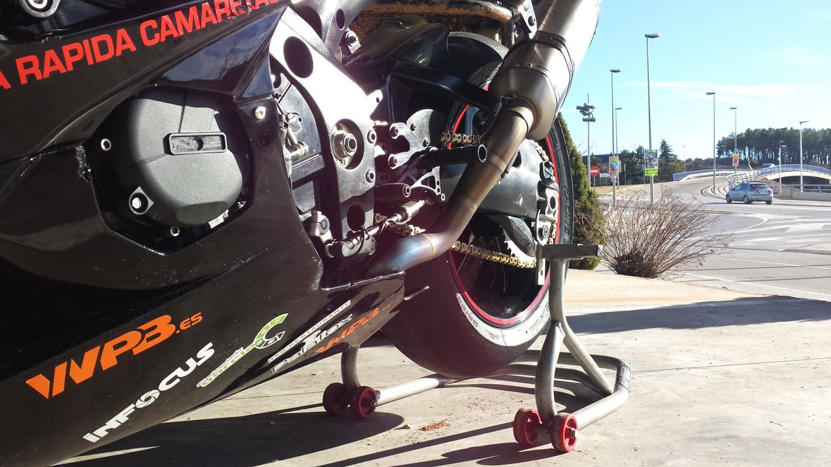 Tron_a2's tweet photo. Ya tenemos la moto puesta al día para la temporada!
Este finde @circuitodejerez con nuestros amigos de @WhitePlanetBike !!!
#gas #gsxr https://t.co/oGQGdgQPWG