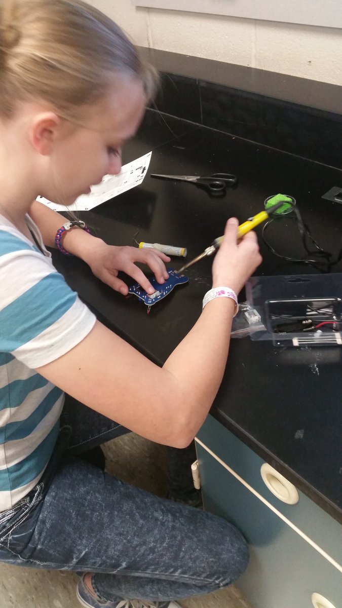 Hoyle8cience's tweet photo. STEM 2 working on their solder projects. #EmporiaProud #emsSTEM @aschild4science https://t.co/Sxg0HOzc7I