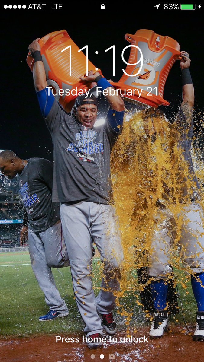 Make it rain. 📲 #WeeklyWallpaper https://t.co/OtHQCCLE3o