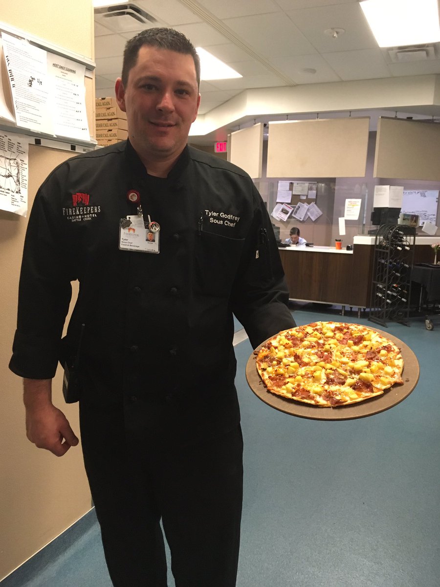 FireKeepers's tweet photo. President Johannesson, Chef Tyler thinks this would change your mind! #pineappleonPizza #pinapplesmatter #smokenfire https://t.co/5DSHsiA96N