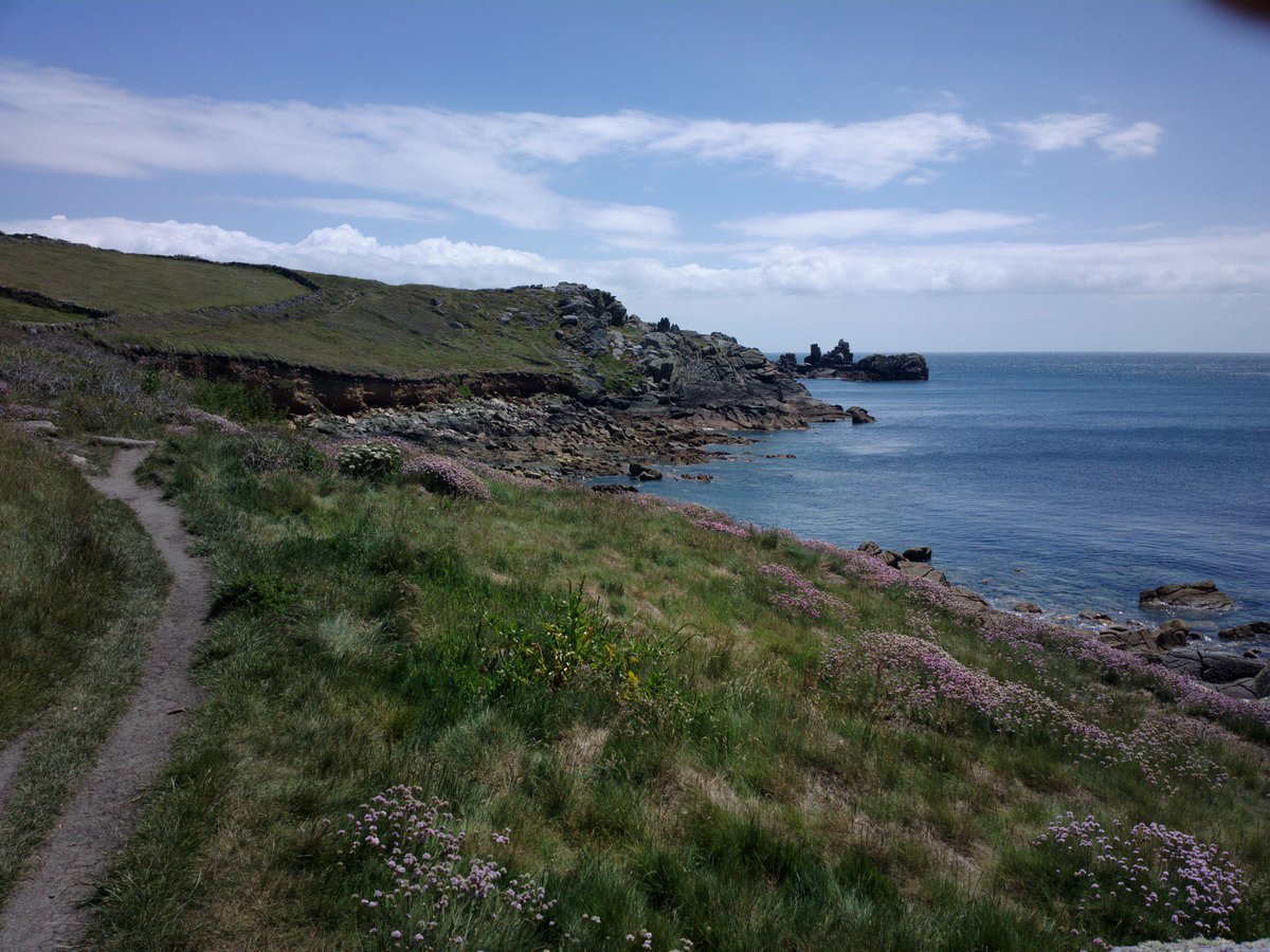 IOSTravel's tweet image. Book now for Walk Scilly 1st-7th April, quote WLK17 when calling our travel centre on 01736 334220 to receive discounted travel