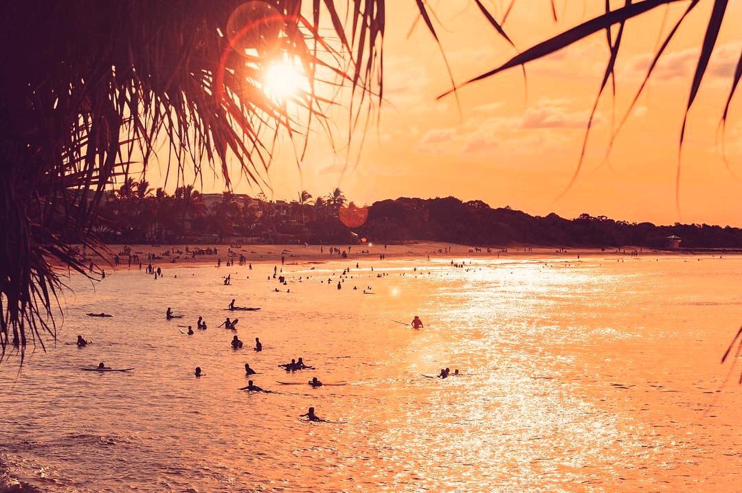 alien_surf's tweet image. Surfing on Mars!!