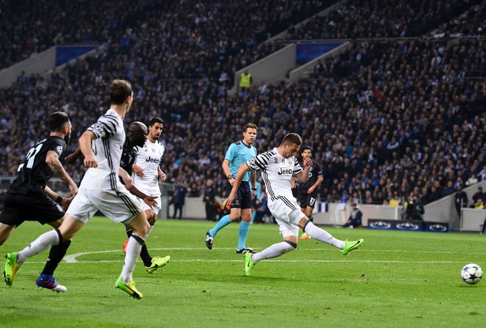 View image on Twitter